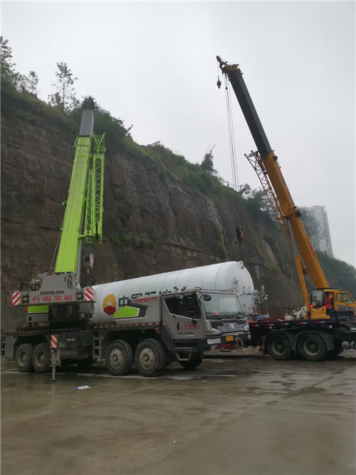 杏花岭区“不怕风雨冻”—— 吊车的 “恶劣环境适应” 技术